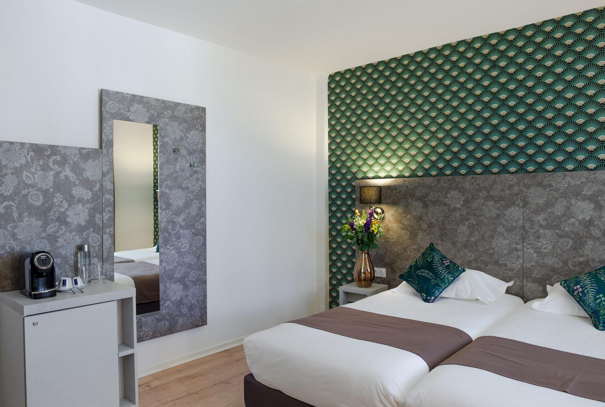 Le Bristol Hotel