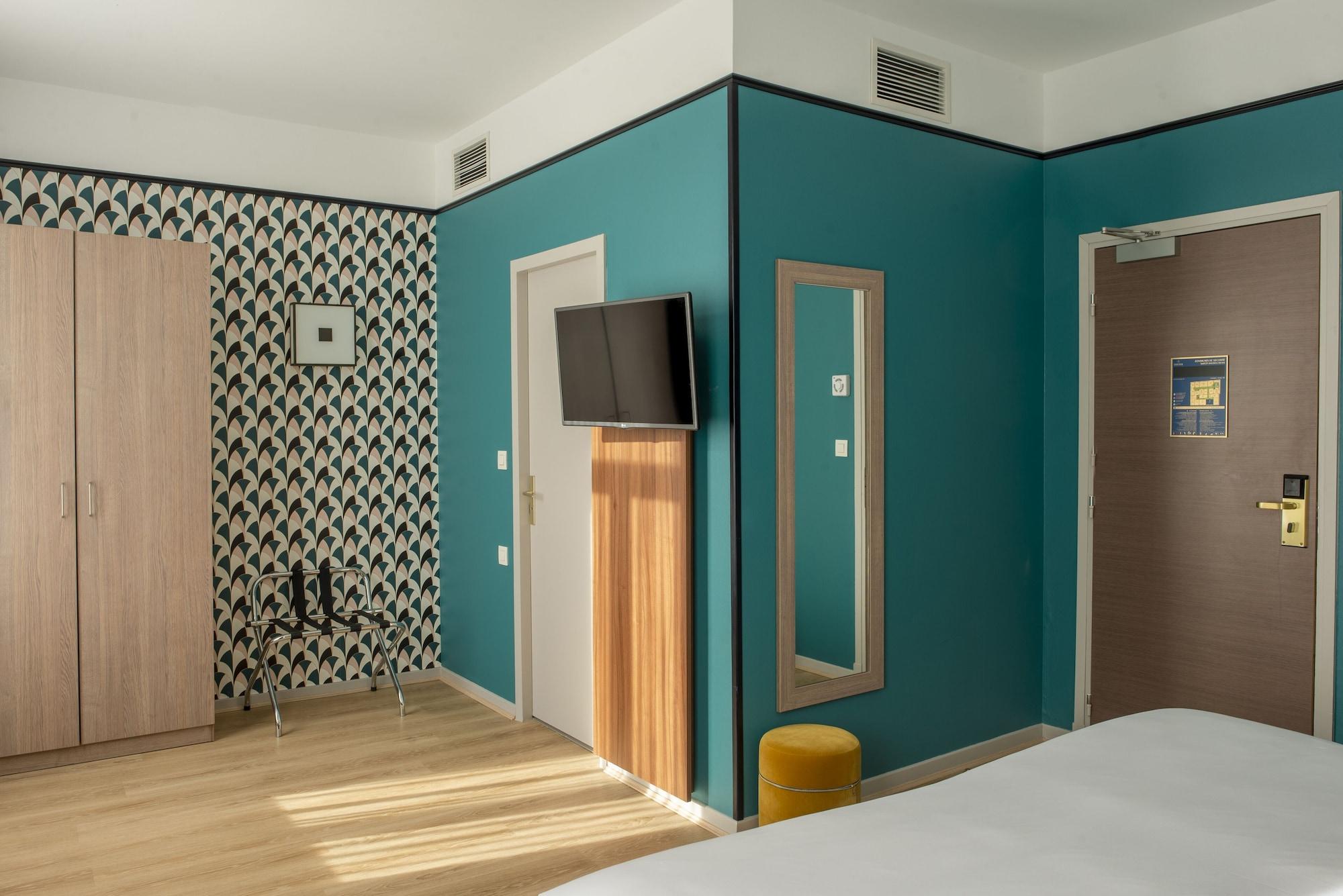 Le Bristol Hotel