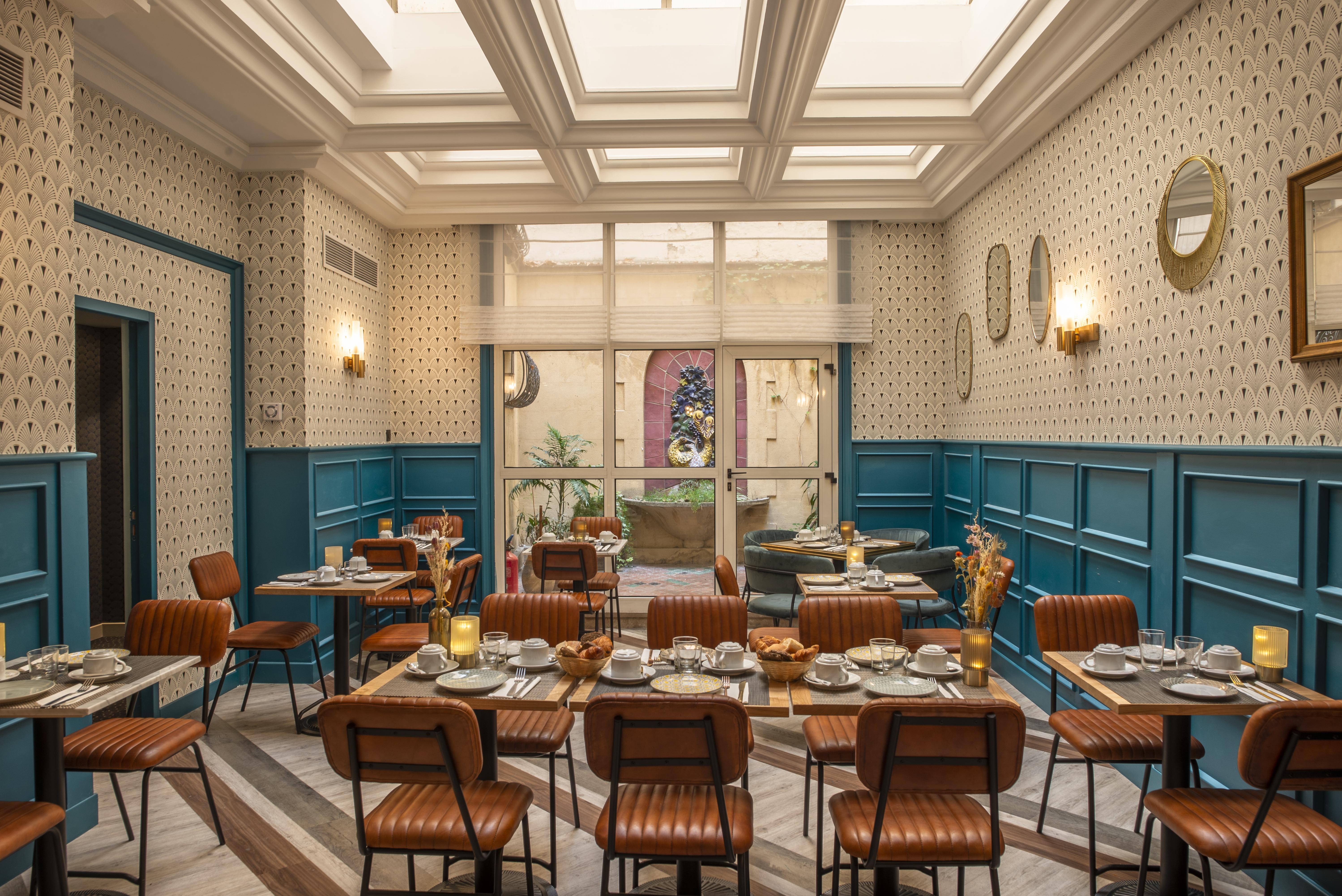 Le Bristol Hotel 4*