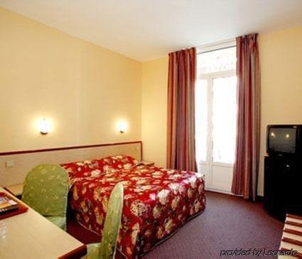 Le Bristol Hotel