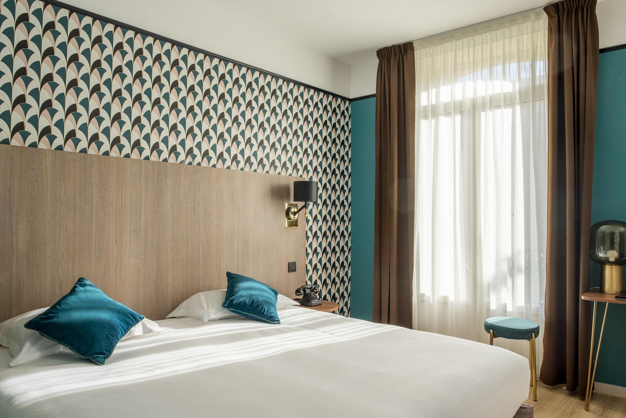 Le Bristol Hotel 4*
