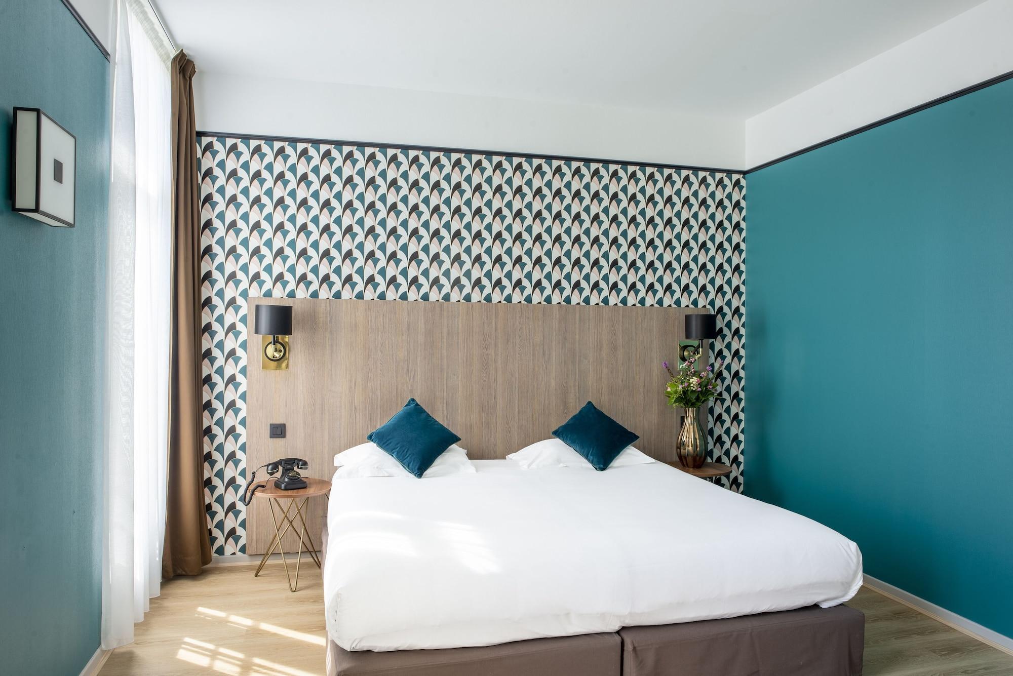 Le Bristol Hotel 4*